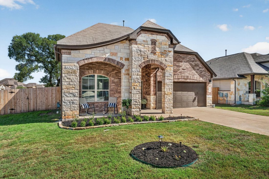 House in Manchaca, Texas, United States 3 - 18499117
