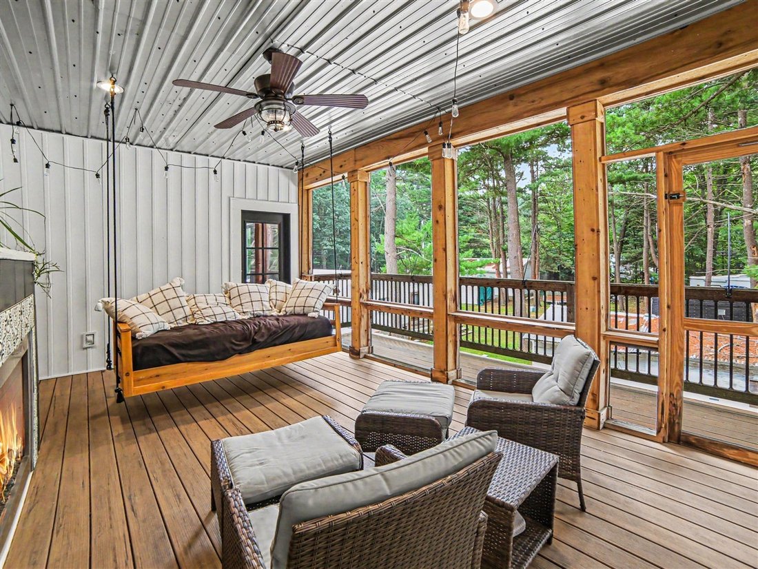 House in Pentwater, Michigan, United States 4 - 18501968