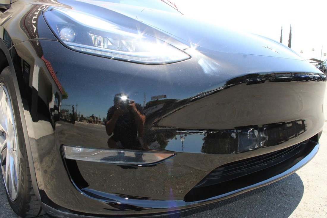 Suv in Fontana, CA, United States 5 - 18504495