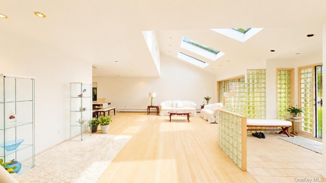 House in East Hills, New York, United States 4 - 18502007