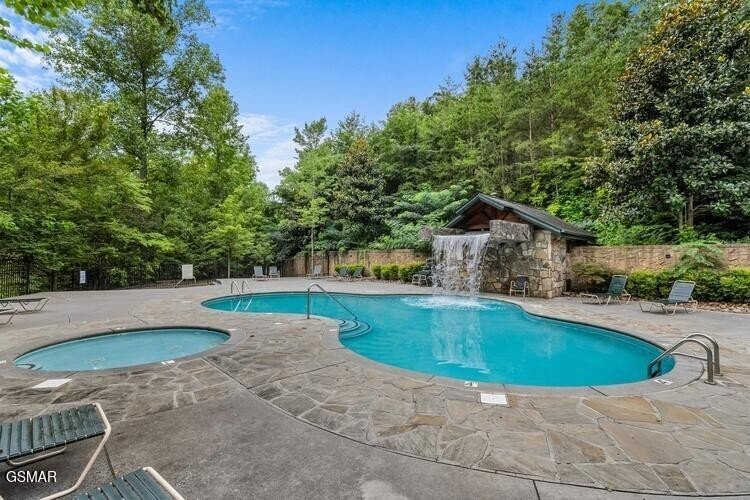House in Gatlinburg, Tennessee, United States 3 - 18500450