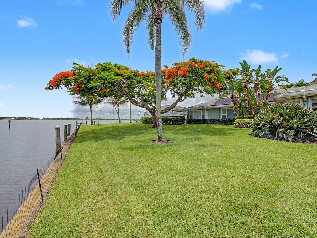 House in Stuart, Florida, United States 1 - 18437850