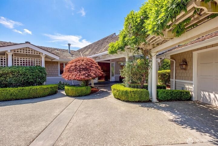 House in Bellevue, Washington, United States 5 - 18505212