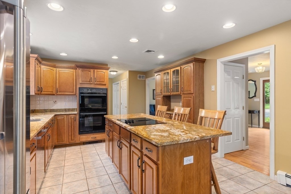 House in East Bridgewater, Massachusetts, United States 5 - 18503311