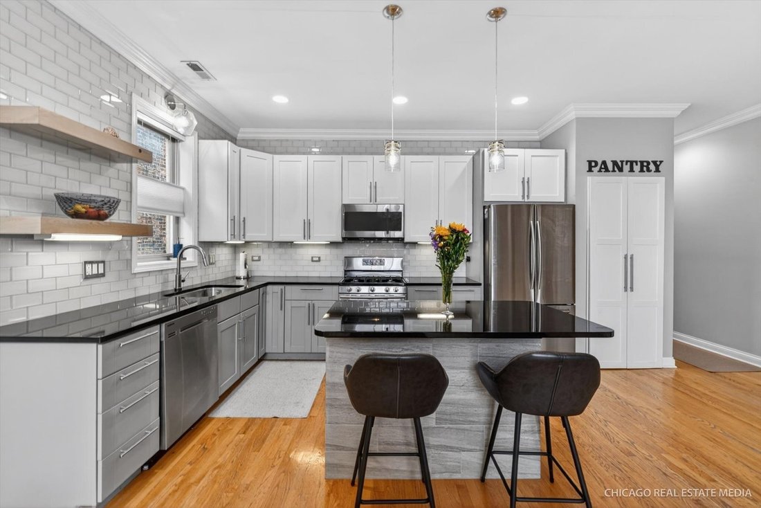 Condo in Chicago, Illinois, United States 4 - 18499459