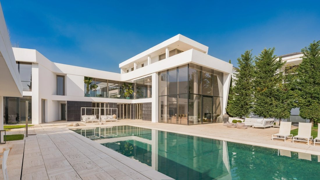 Villa in Benahavis, Andalusia, Spain 2 - 17013461