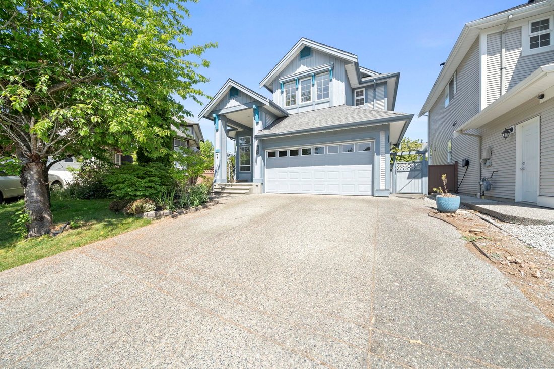 House in Surrey, British Columbia, Canada 2 - 18504921