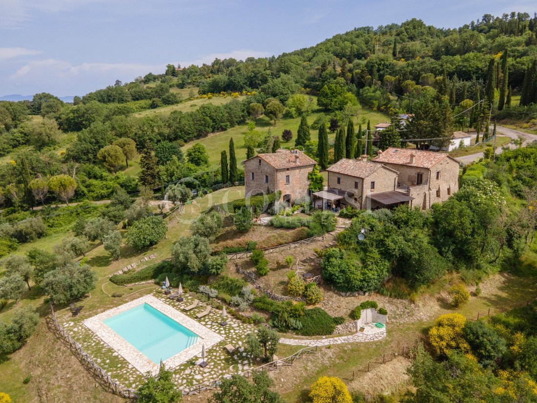 Villa à Mont Sainte Marie Tiberina, Ombrie, Italie 1 - 18503980