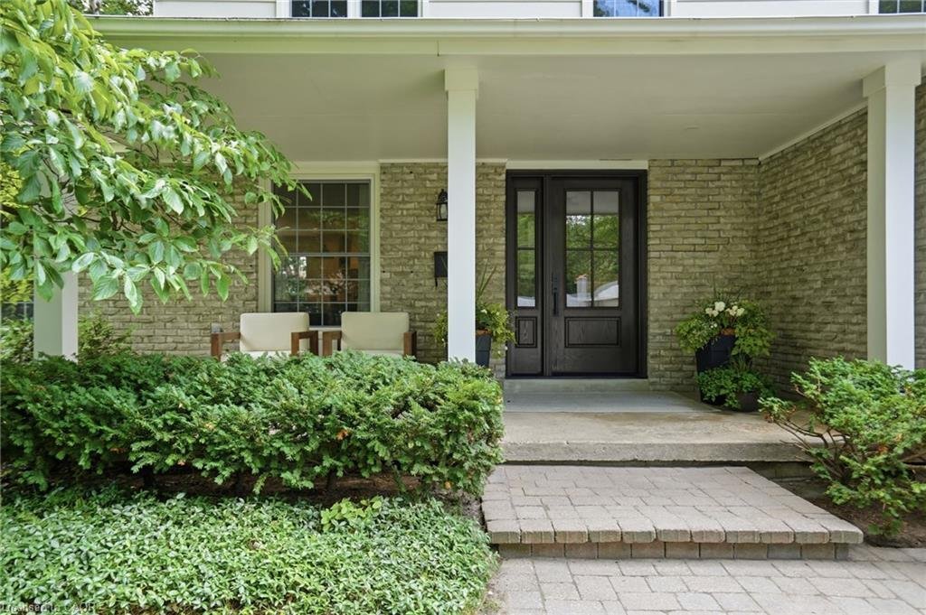 House in Burlington, Ontario, Canada 2 - 18503353