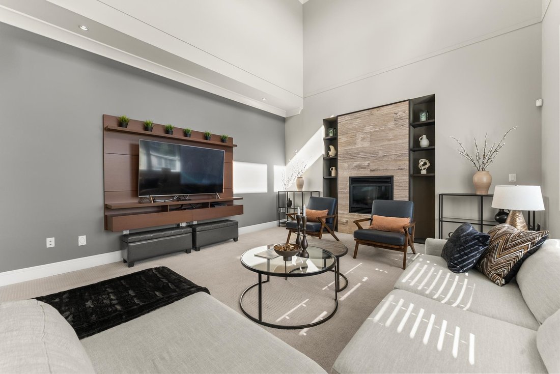 House in Surrey, British Columbia, Canada 4 - 18504924