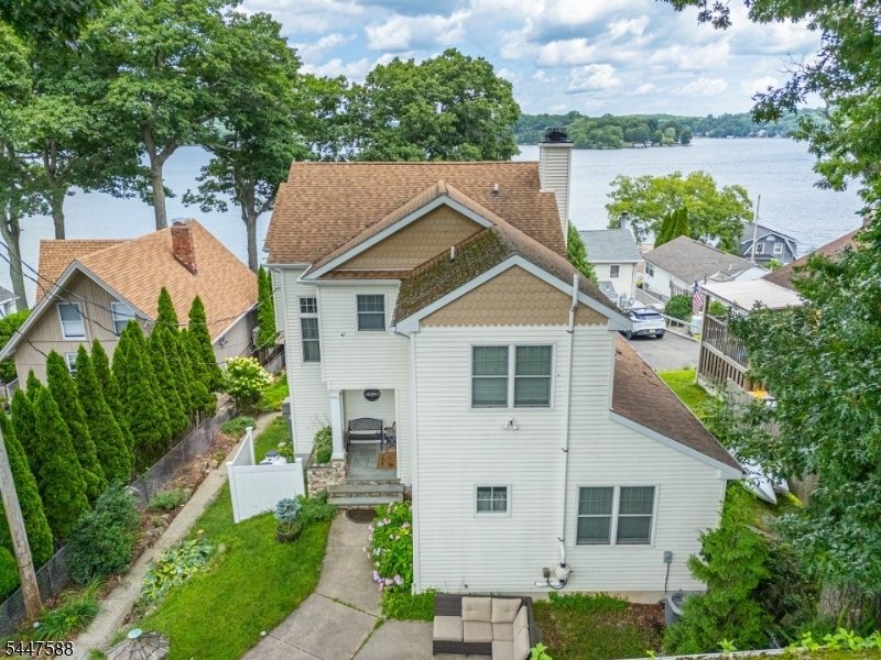 House in Hopatcong, New Jersey, United States 1 - 18499771