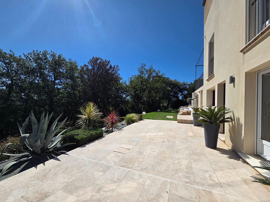 Villa in Ouest, Rochefort-du-Gard, France 5 - 16635248