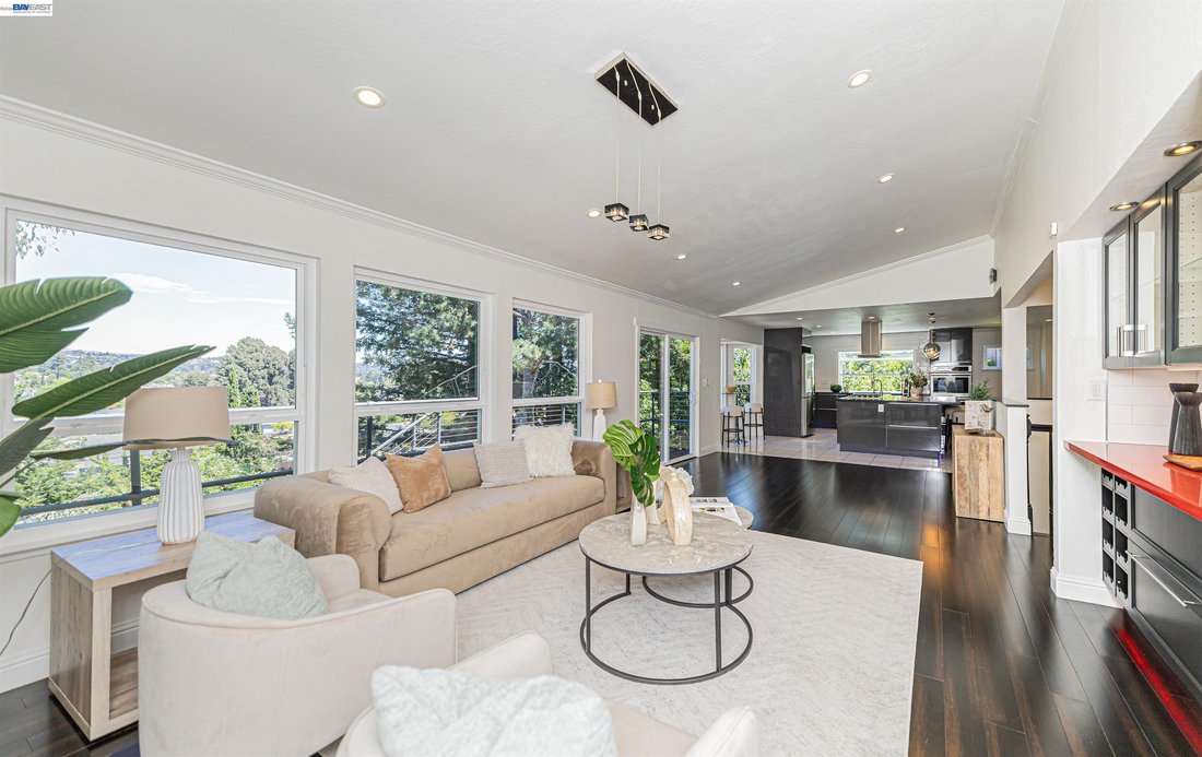 House in Castro Valley, California, United States 4 - 18502104