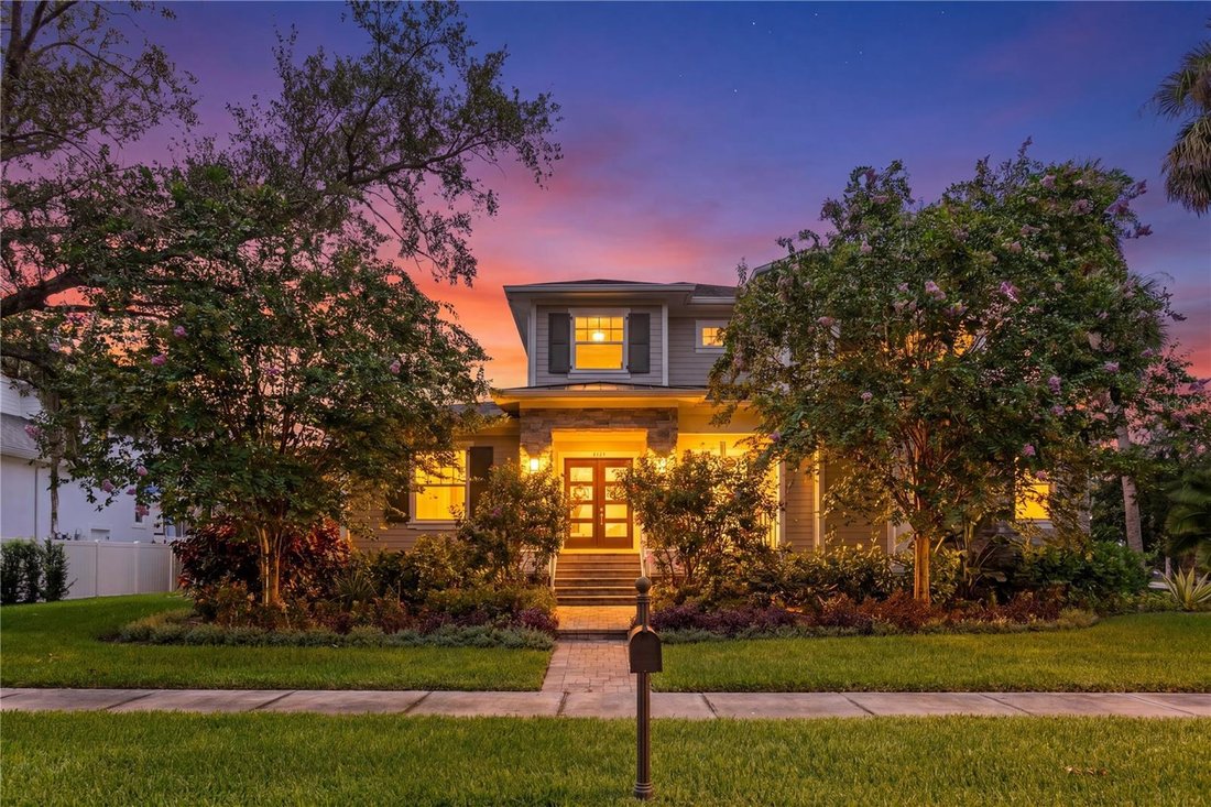 House in Tampa, Florida, United States 1 - 18499622