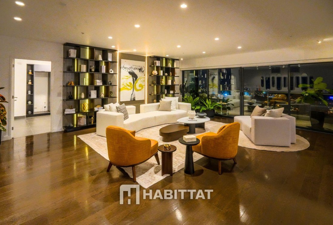 Apartment in Lima, Belarus 1 - 18498786