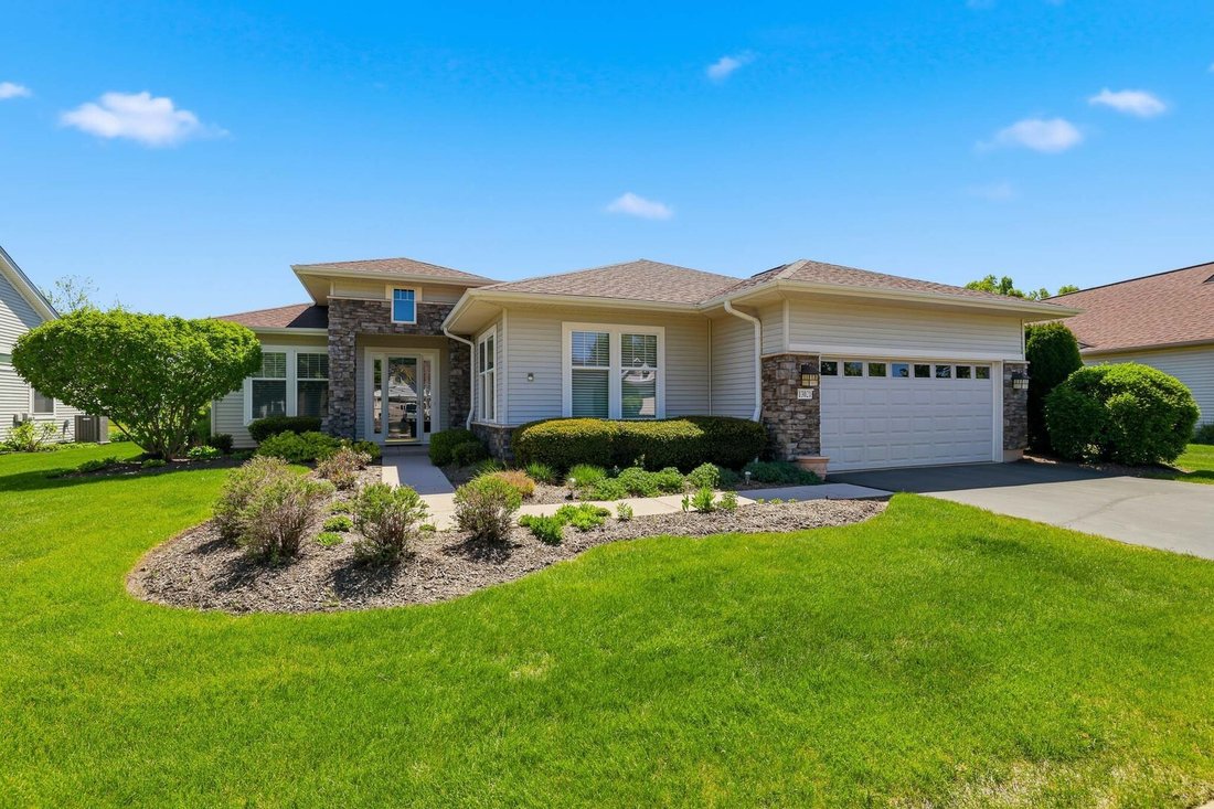 House in Huntley, Illinois, United States 1 - 18499505