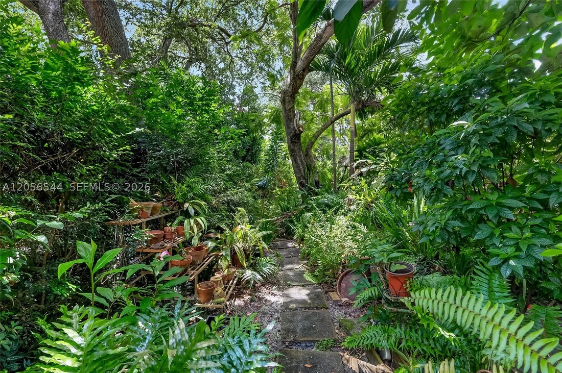 House in Miami, Florida, United States 3 - 18499646