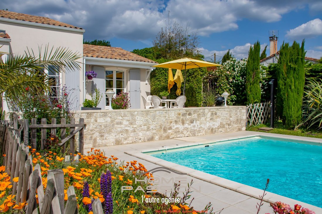 House in Breuillet, Nouvelle-Aquitaine, France 3 - 18502779