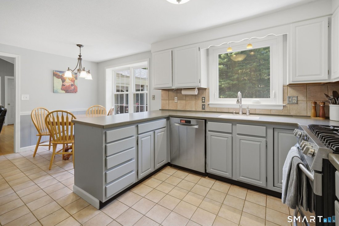 Casa a Granby, Connecticut, Stati Uniti 5 - 18503898