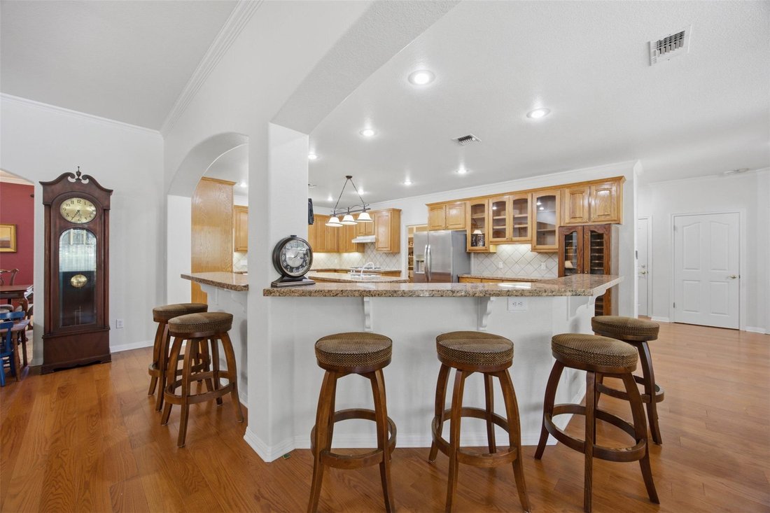 House in Elgin, Texas, United States 4 - 18502405
