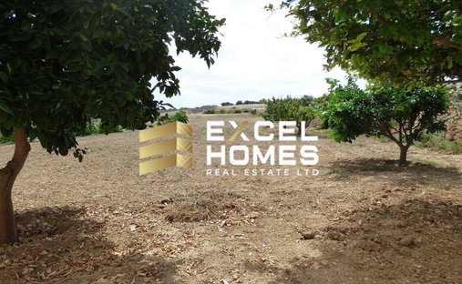Country House in Haz-Zebbug, Malta 1