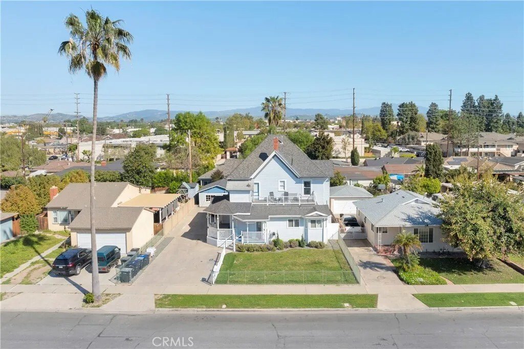 Orange, California, United States 2 - 18499168