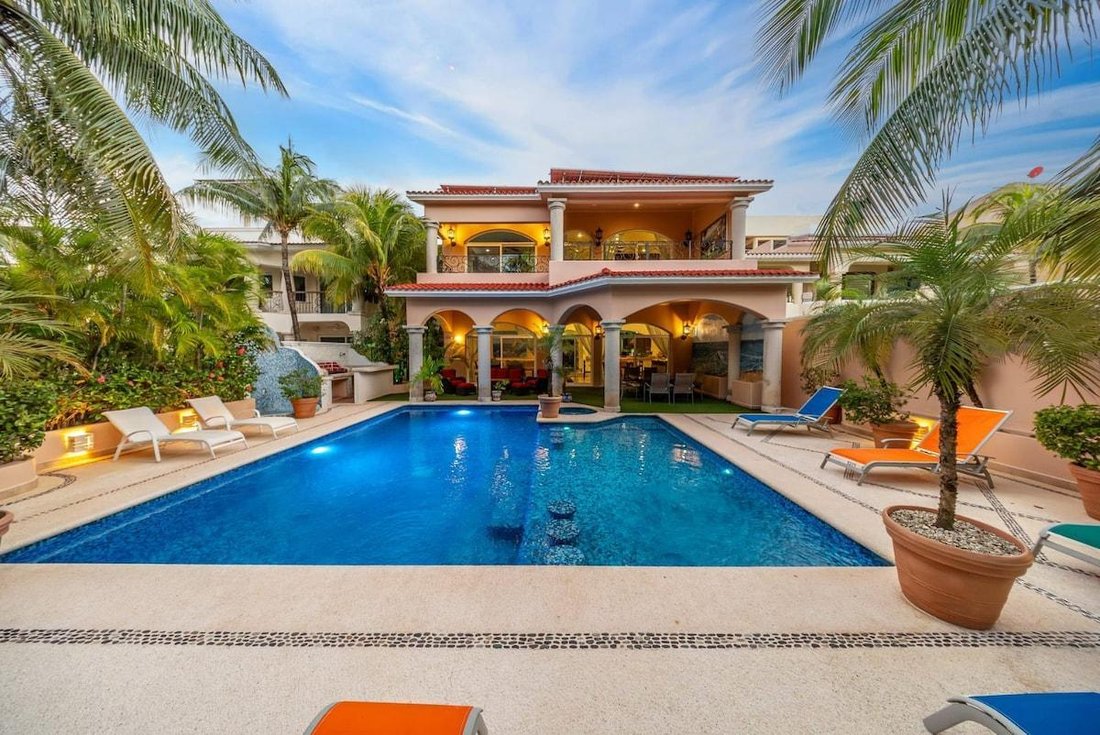 House in Puerto Aventuras, Quintana Roo, Mexico 1 - 18501425