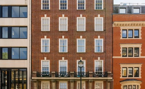 Apartment in Piccadilly, Westminster, England 1