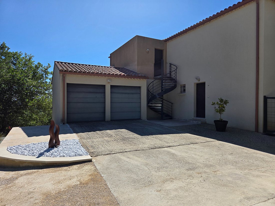 Villa in Ouest, Rochefort-du-Gard, France 3 - 16635248