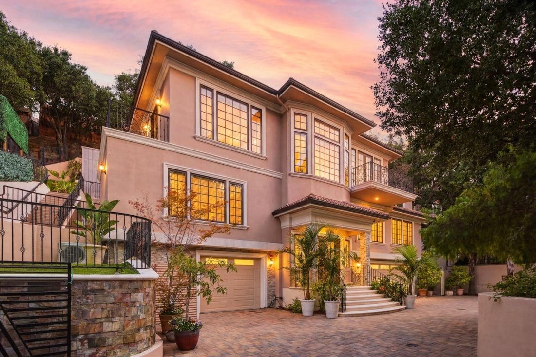 House in Mountain View, California, United States 1 - 18499007