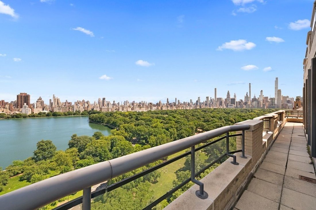 Condo in New York, New York, United States 2 - 18283068