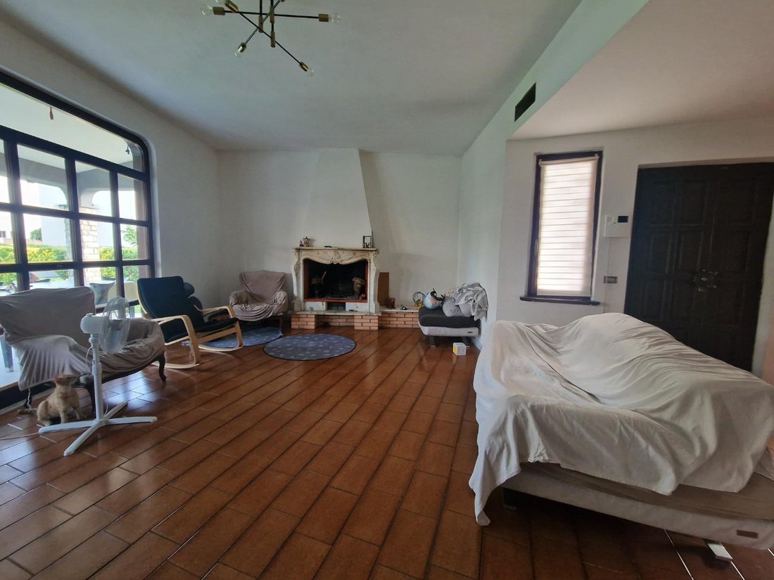 Villa in Marina di Carrara, Tuscany, Italy 2 - 18502793