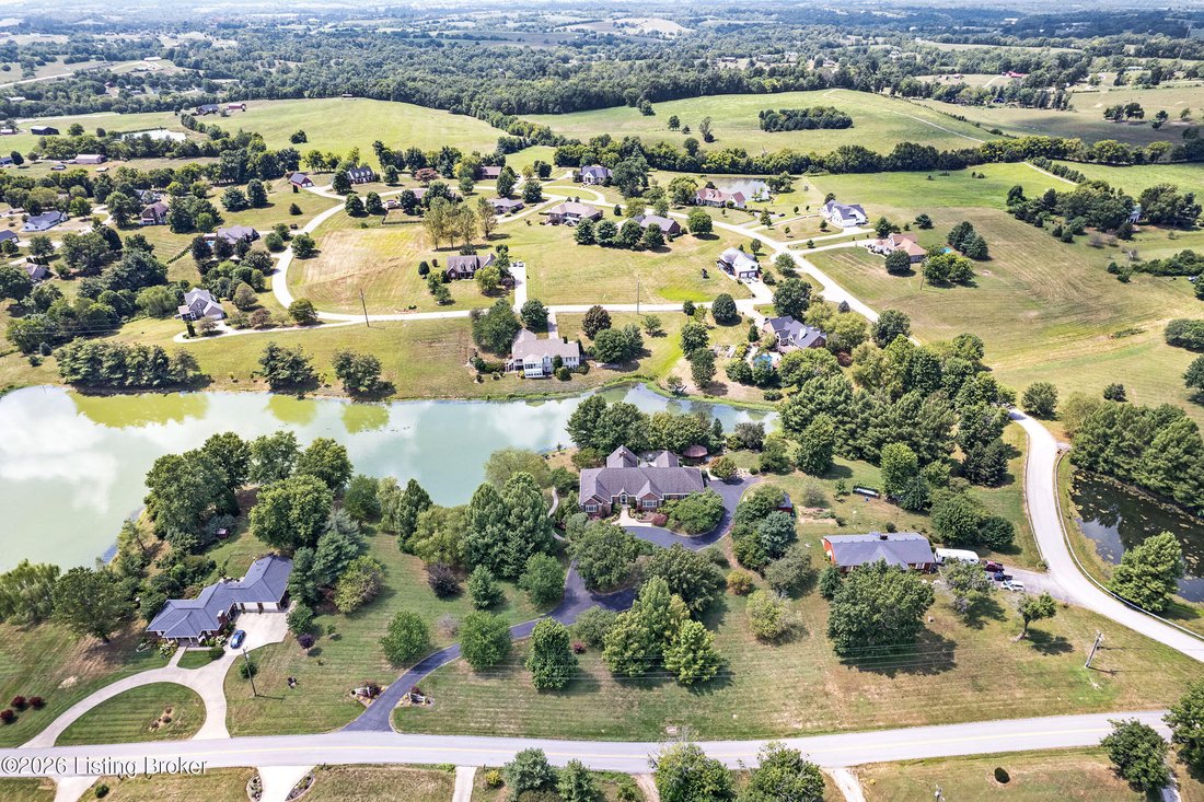 House in Springfield, Kentucky, United States 1 - 18501484