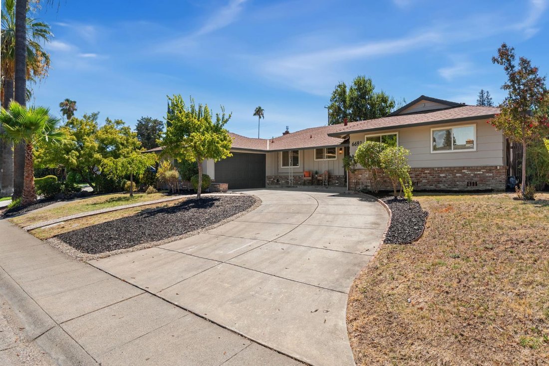 House in Sacramento, California, United States 3 - 18503294