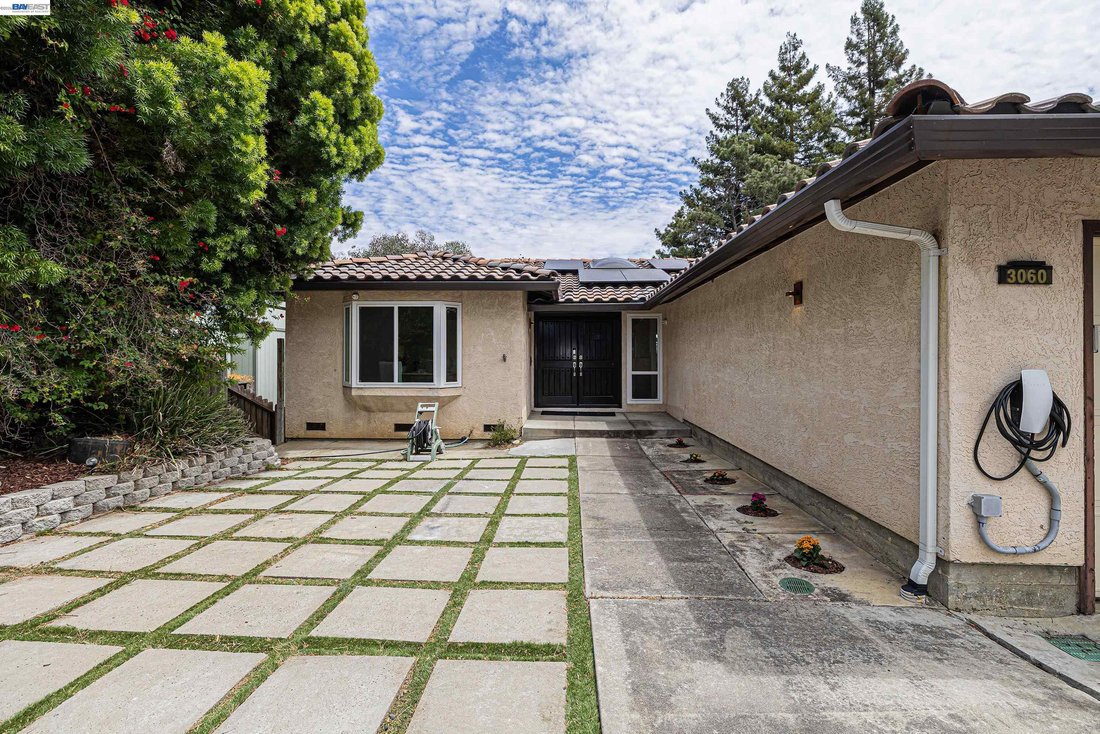 House in Castro Valley, California, United States 2 - 18502104