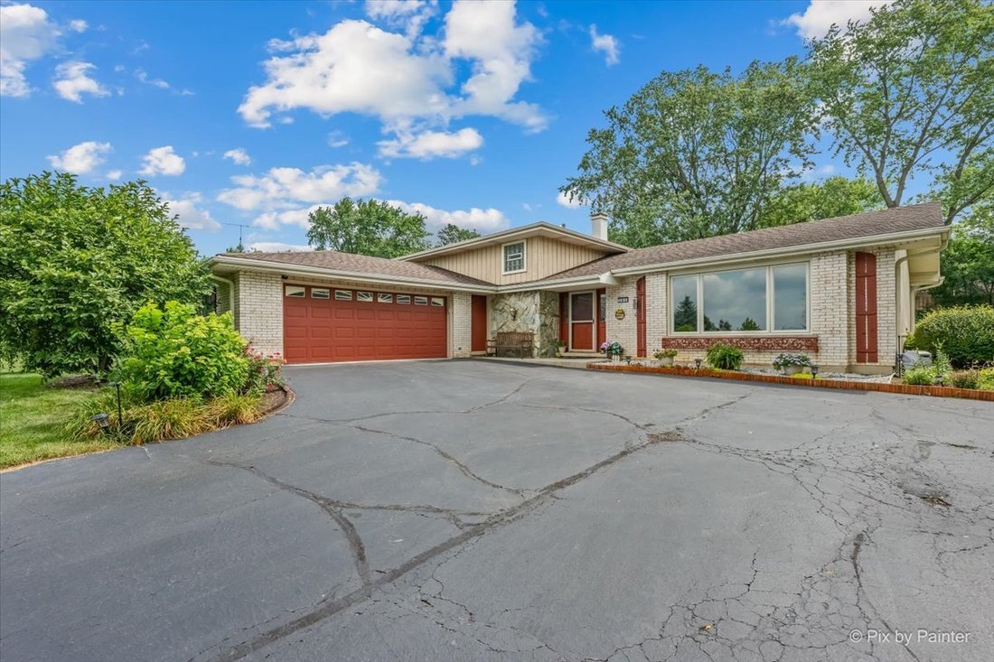 House in Bloomingdale, Illinois, United States 1 - 18499420