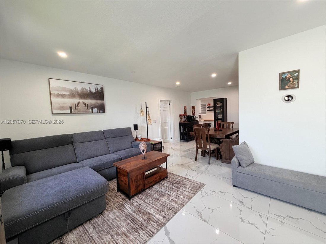 House in Miami, Florida, United States 2 - 18500887