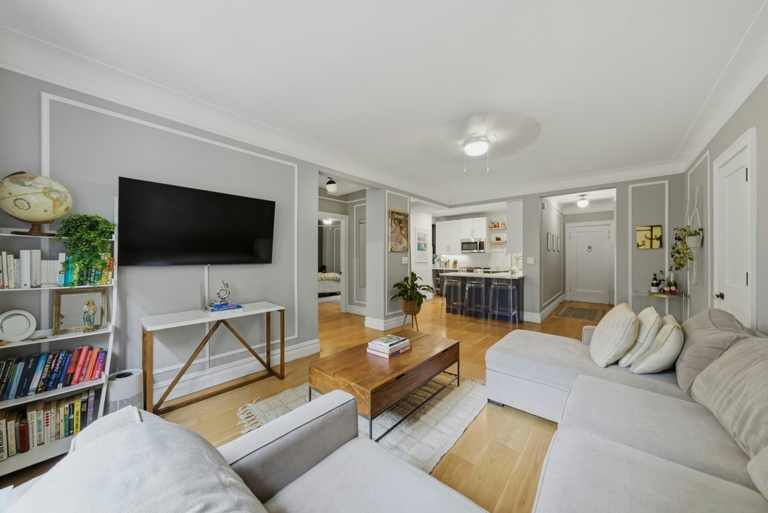 Co Op in New York, New York, United States 1 - 17708064