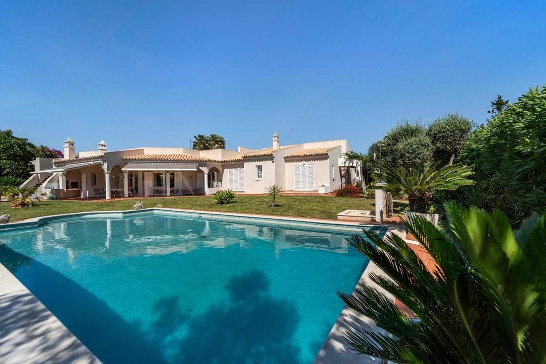 Villa en Vilamoura, Quarteira, Algarve 1 - 18501225