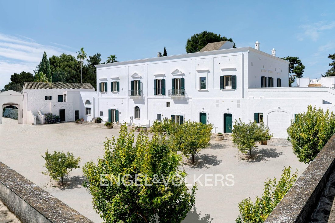 Estate in Grottaglie, Apulia, Italy 1 - 18500199