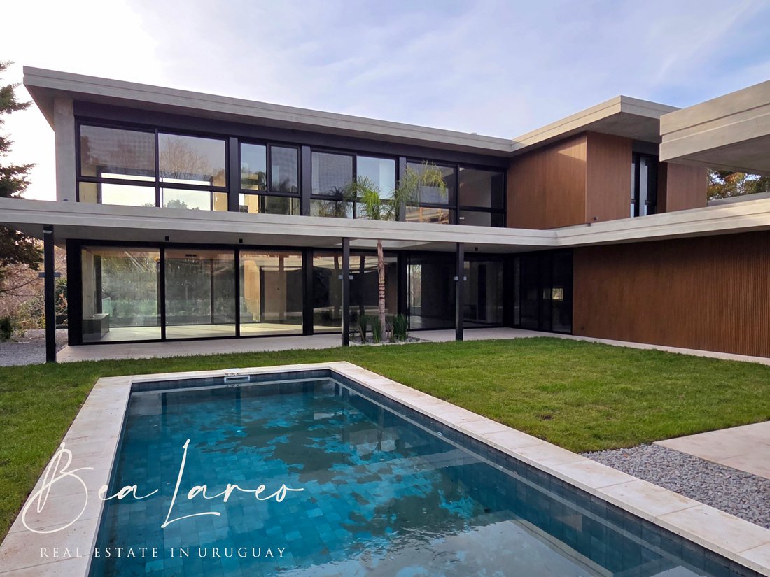 House in Montevideo, Departamento de Montevideo, Uruguay 4 - 18504161