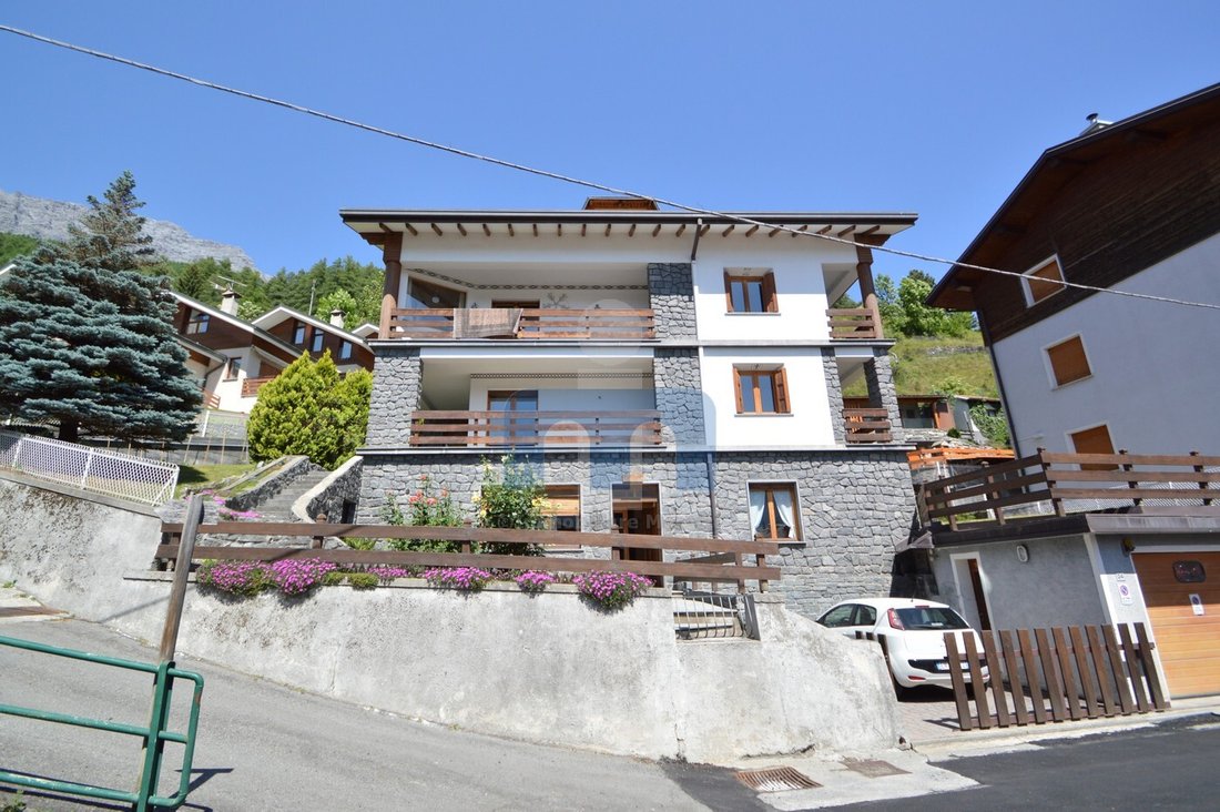 Villa in Bormio, Lombardy, Italy 2 - 18498820