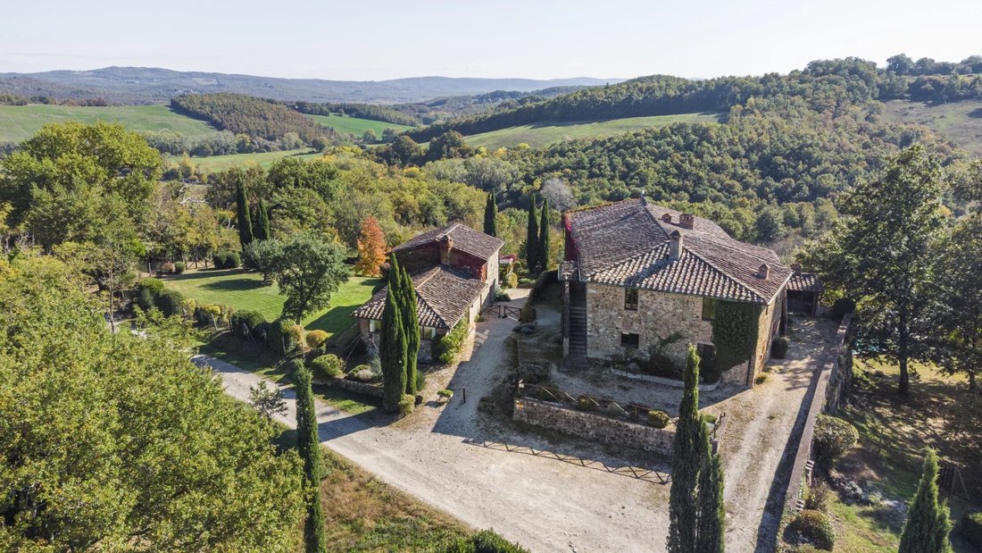 Villa in Chiusdino, Tuscany, Italy 2 - 18505292