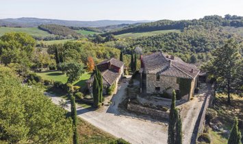 Villa in Chiusdino, Tuscany, Italy 1