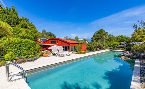 House in Pohara, Tasman, New Zealand 1