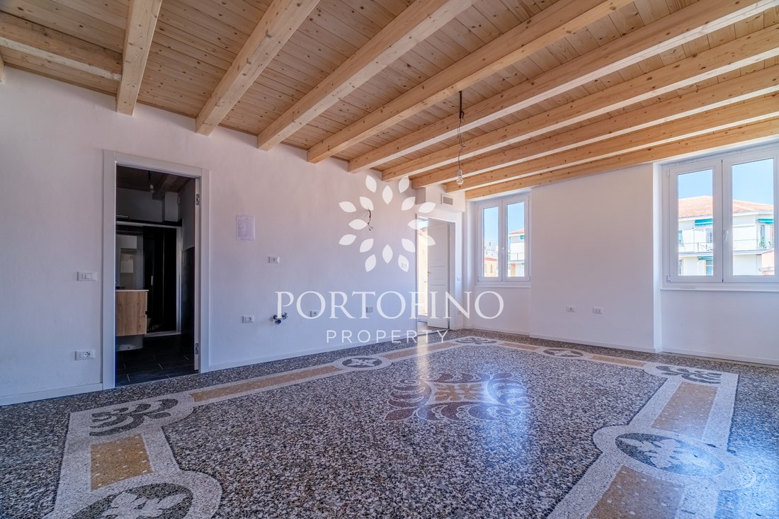 Apartment in Historic Center, Rapallo, Liguria 3 - 18498580