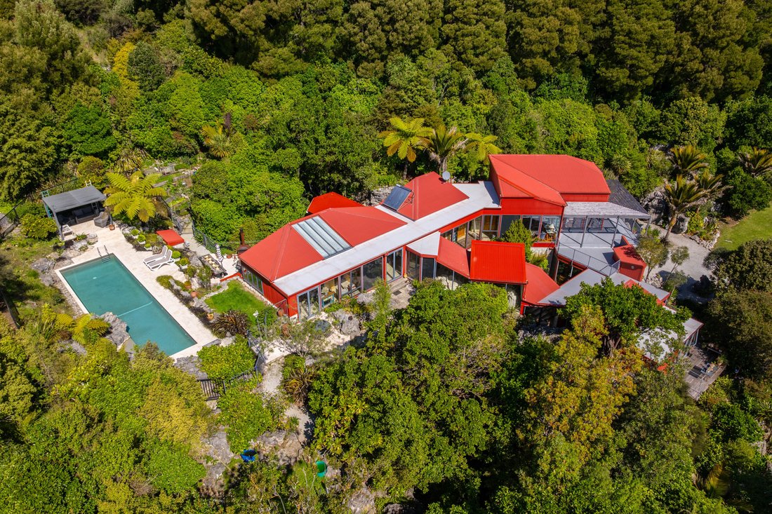 House in Pohara, Tasman, New Zealand 2 - 18502763