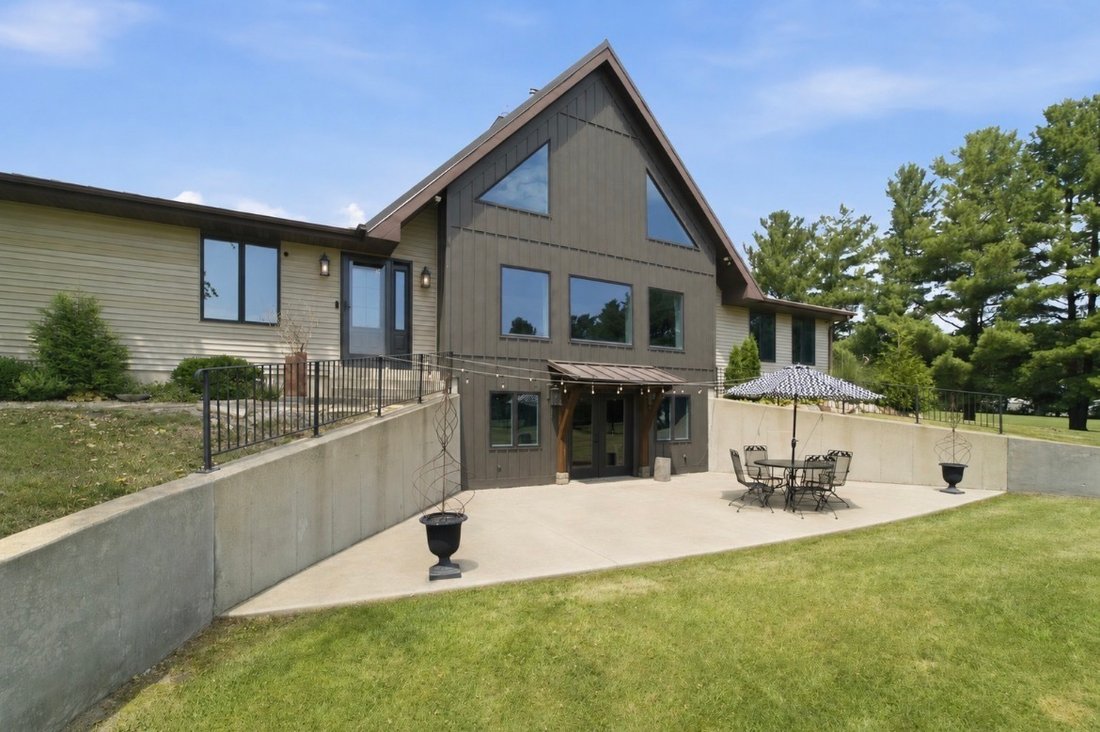 House in Ashkum, Illinois, United States 4 - 18505756