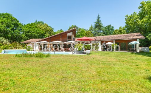 House in Saint-Paul-lès-Dax, Nouvelle-Aquitaine, France 1