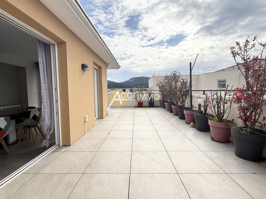 Apartment in Hyeres, Provence-Alpes-Côte d'Azur, France 4 - 15503341